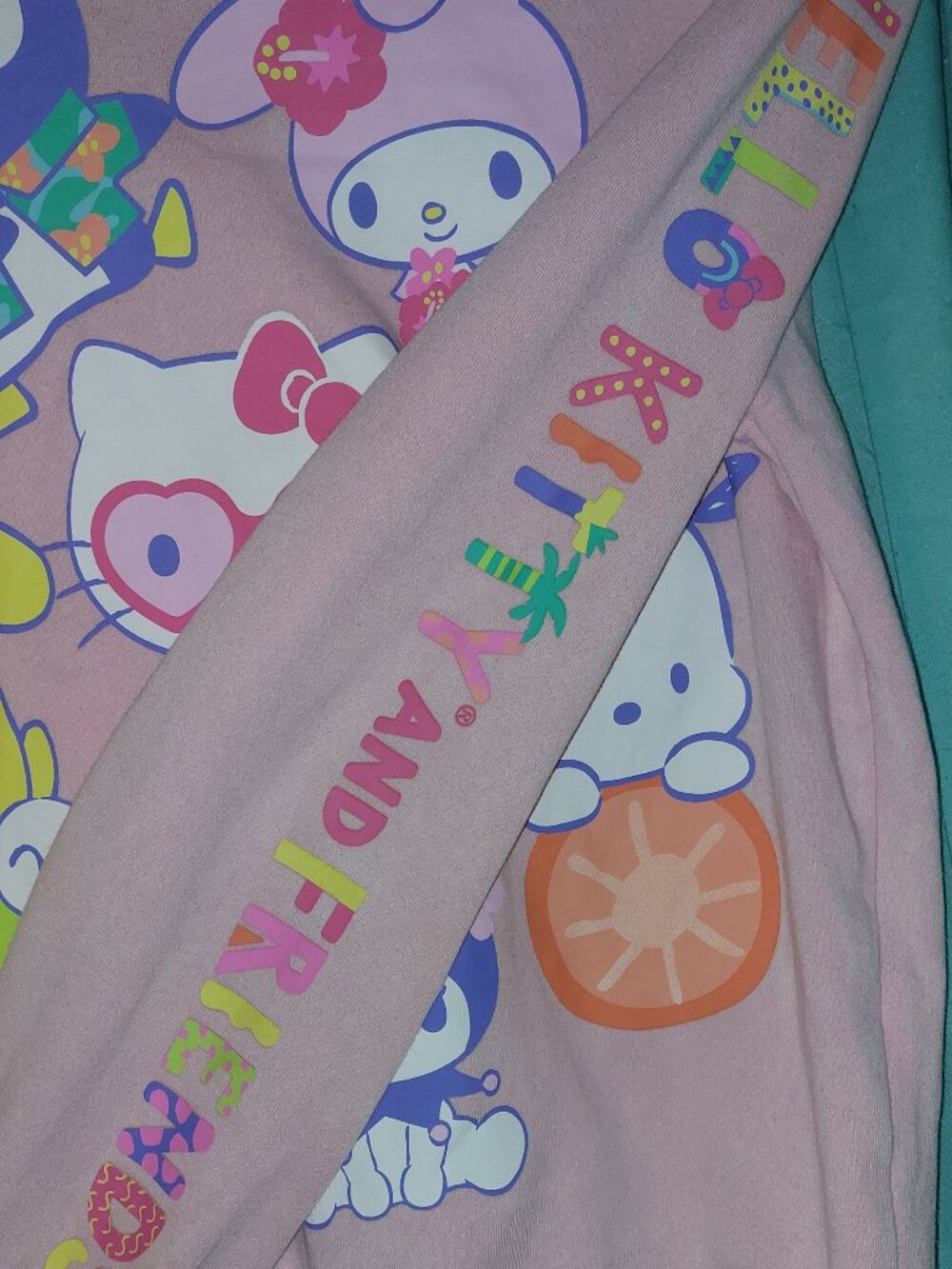 Sanrio Hello Kitty & Friends Pink Crew Neck Sweater Small - Picture 2 of 5